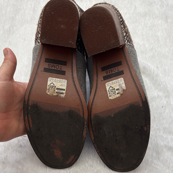 TOMS Stylish Gray and sparkle/metallic Women's Ankle Boots - Picture 5 of 6